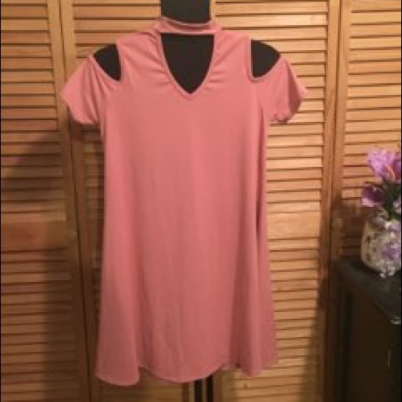 Flowy Coral Pink Dress - Picture 1 of 8